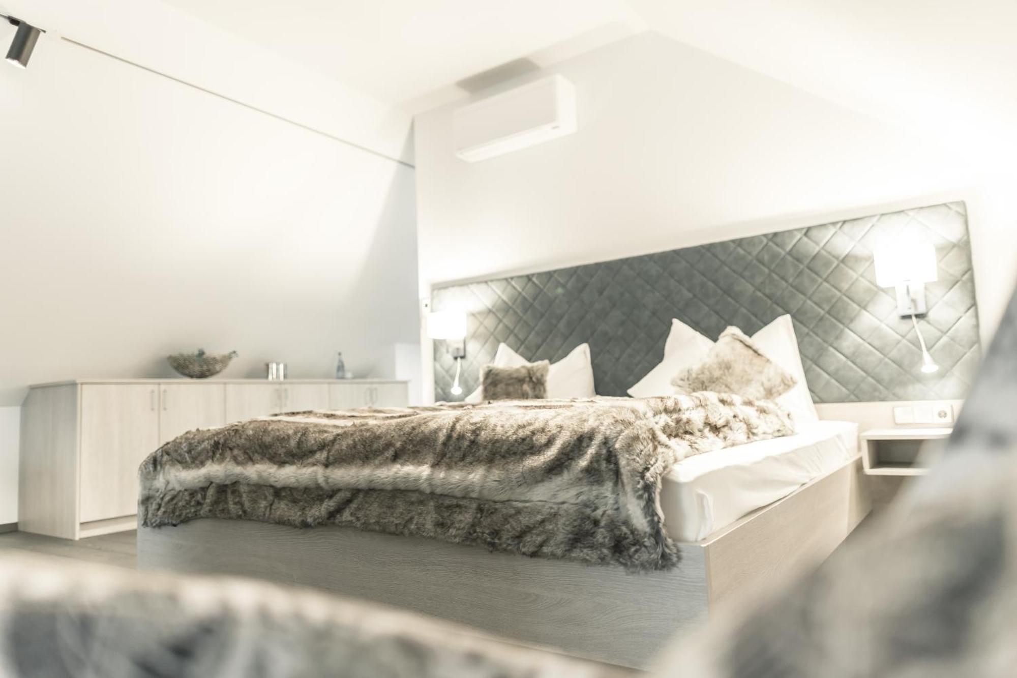 Landhotel Waldeck Fremdingen ภายนอก รูปภาพ