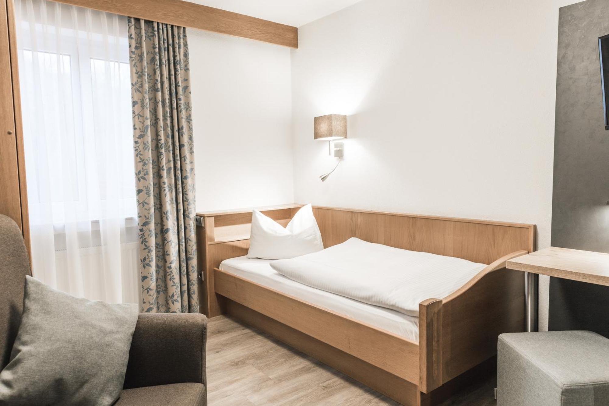 Landhotel Waldeck Fremdingen ภายนอก รูปภาพ